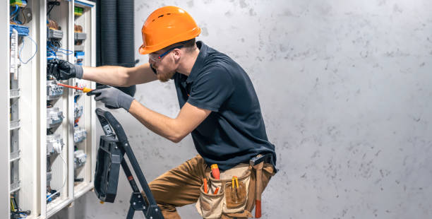 Best Local Electrician Companies  in Loyal, WI